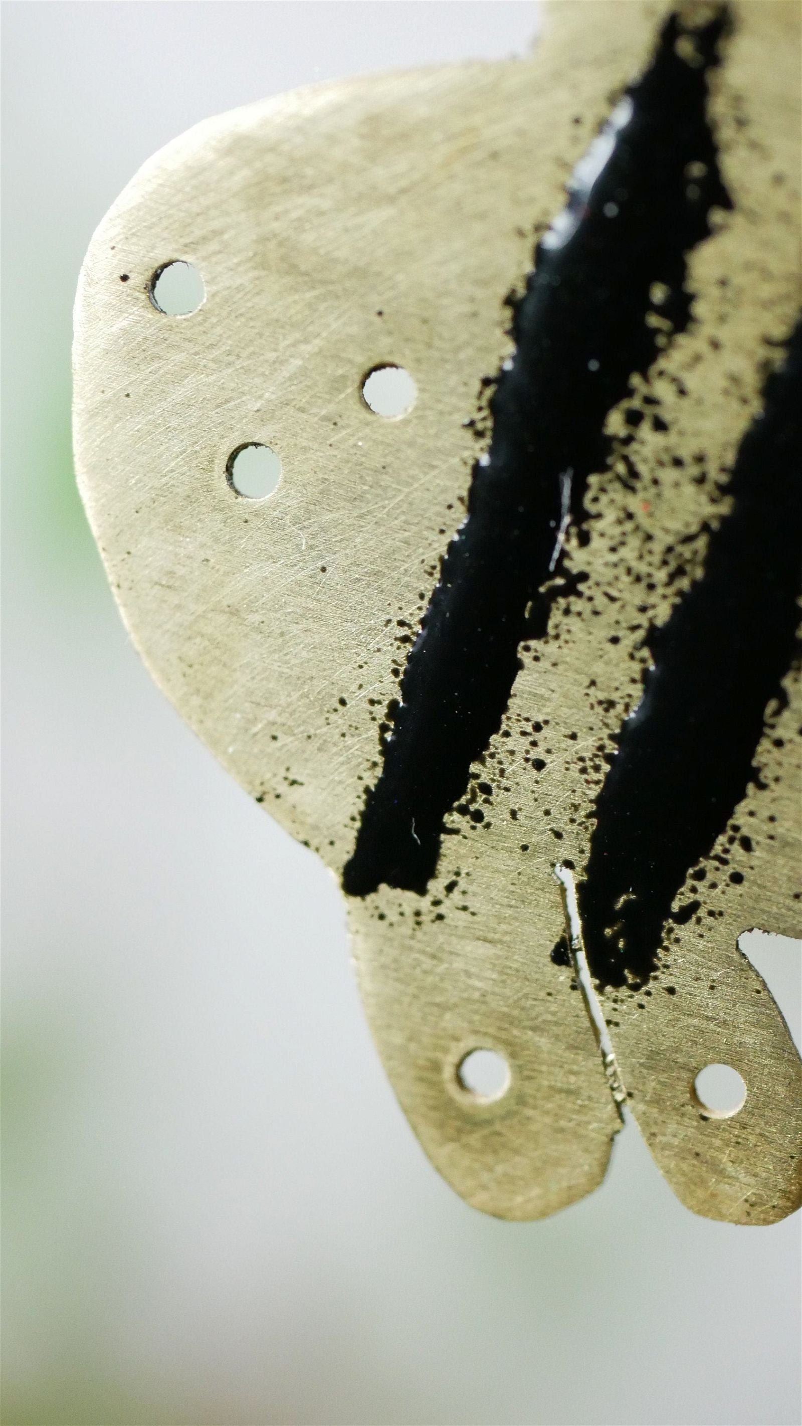 Bidrottning med bröst -