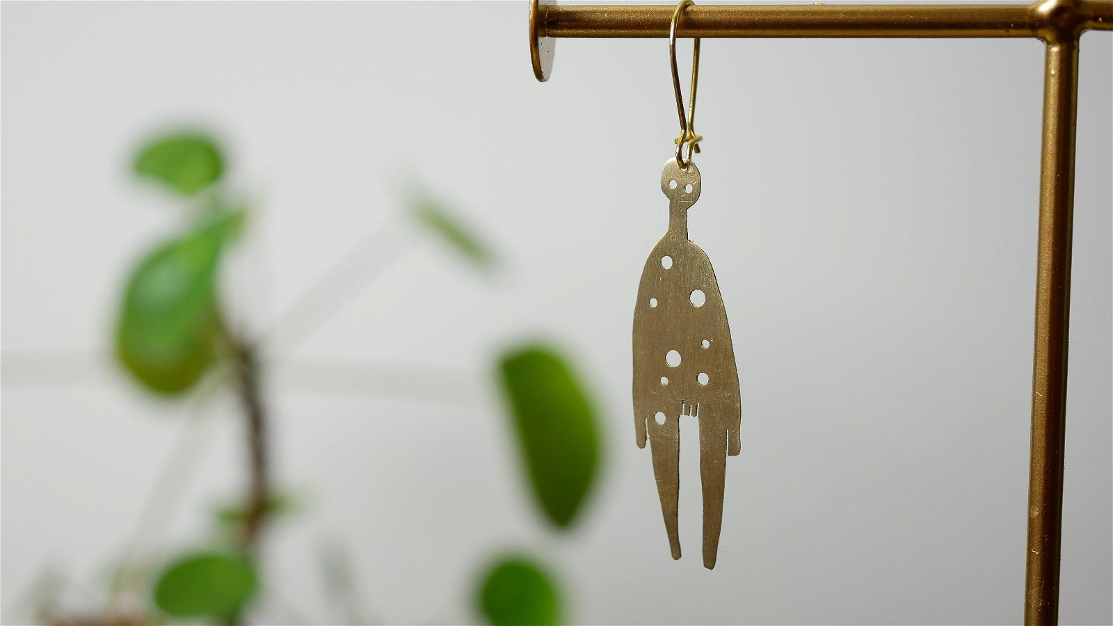 En kropp full av hål -