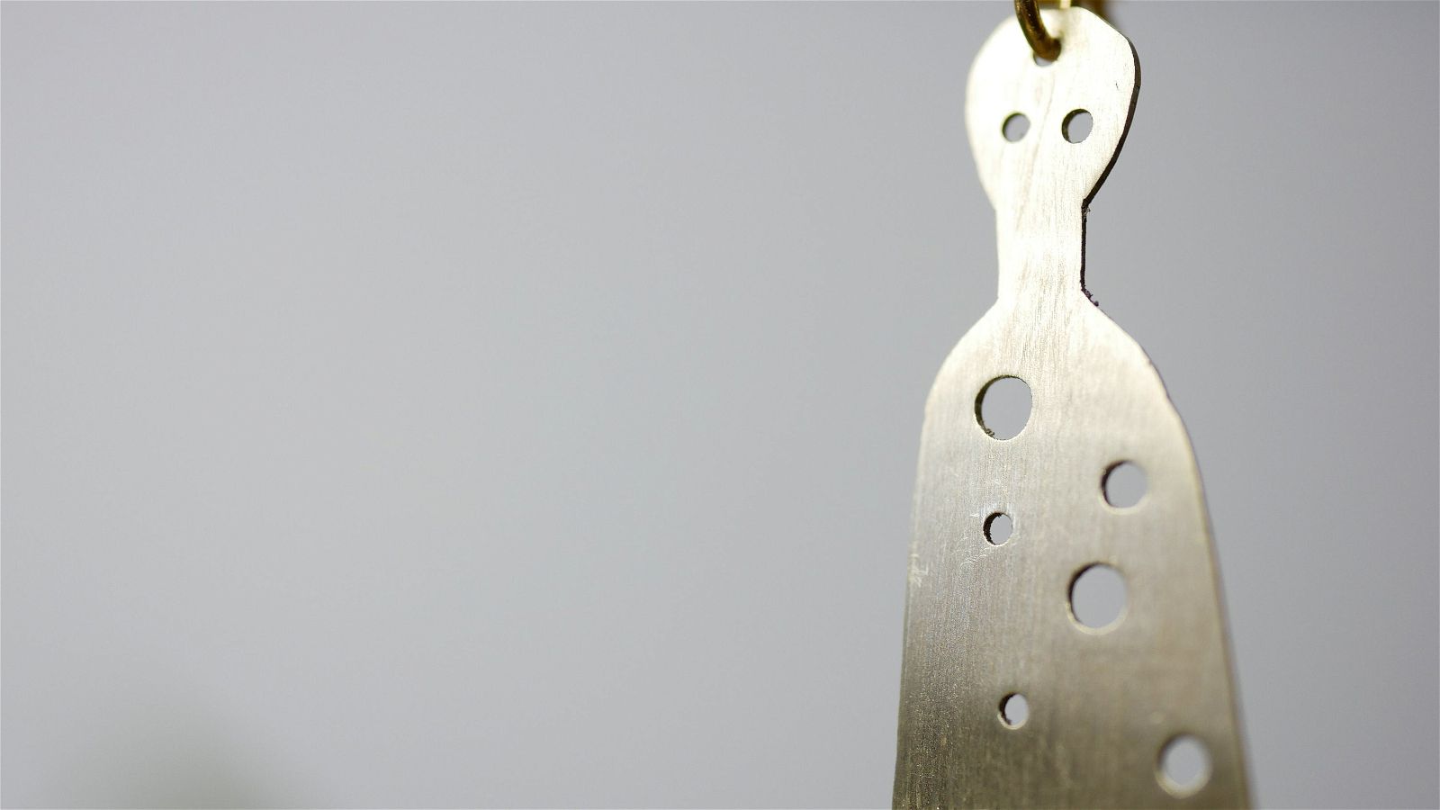 En kropp full av hål -