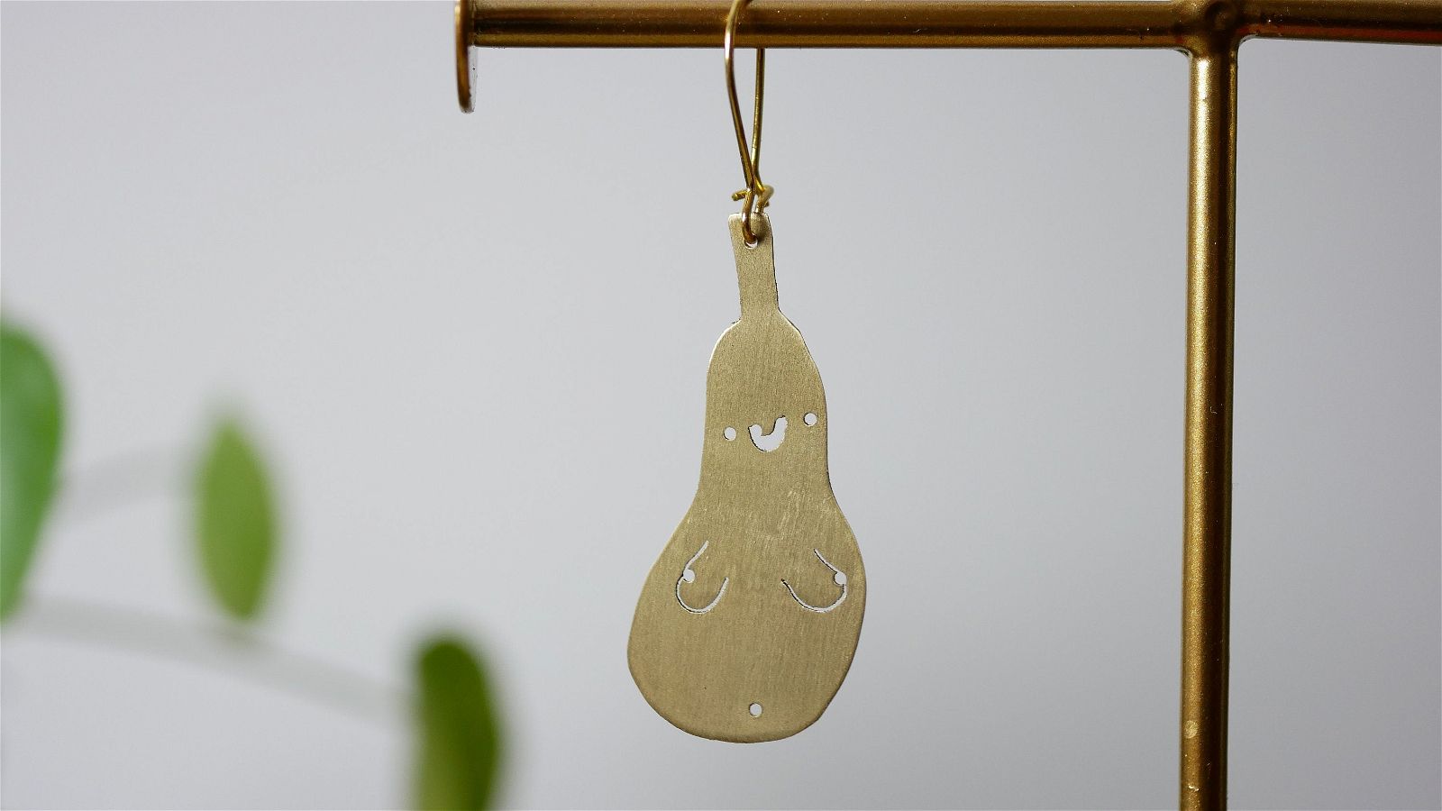 Glada frukter med bröst -