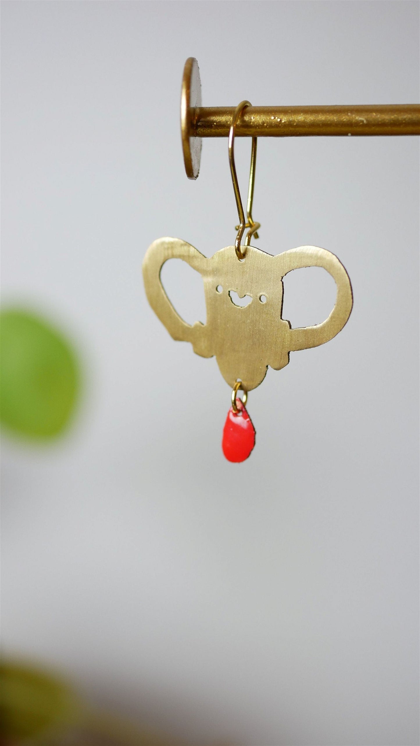 Livmoder med en droppe blod -