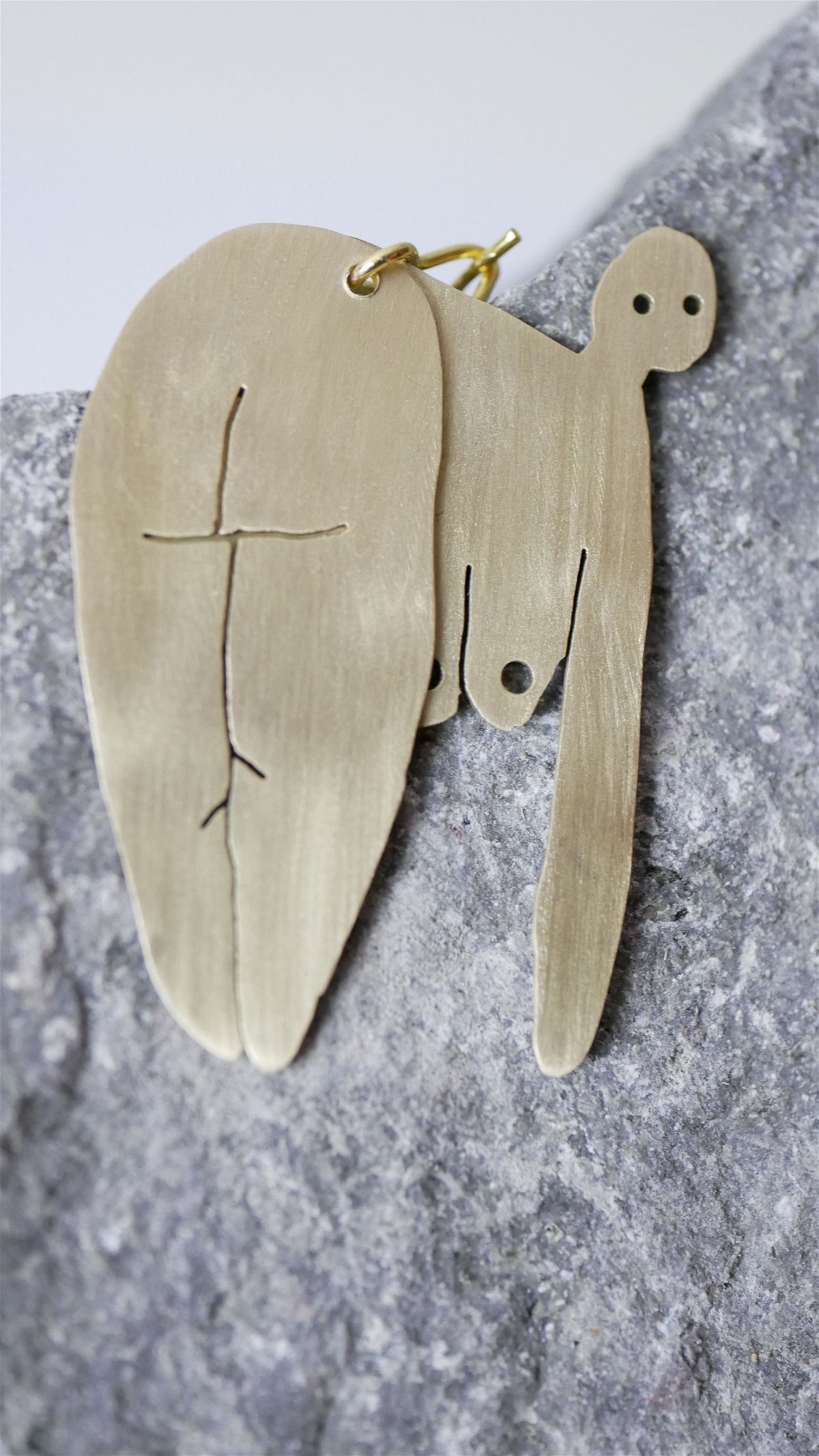 Rumpan upp - brösten ner -