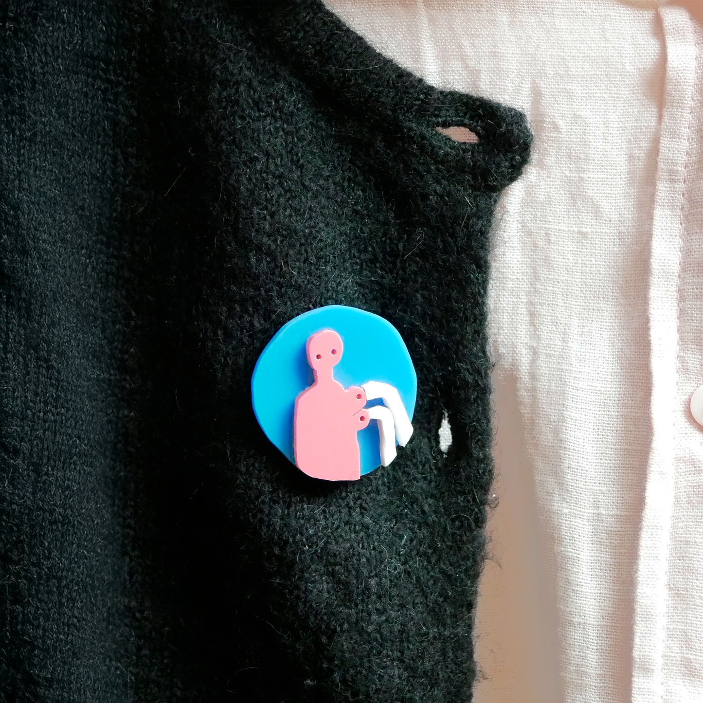 Milk fountain pin