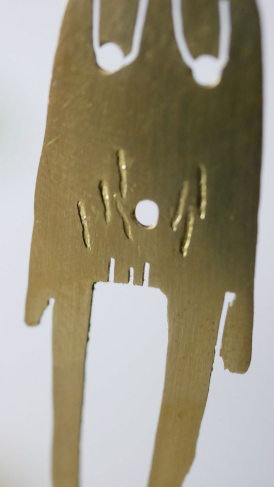 Kvinnor med bristningar -